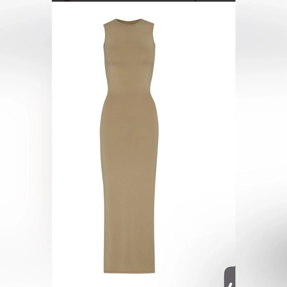 🔥SKIMS SMOOTH LOUNGE CREW NECK SLEEVELESS DRESS IN KHAKI L - Picture 2 of 4